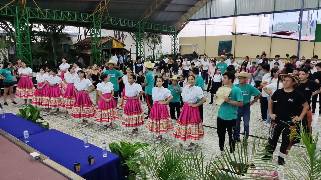 Colombia y Nicaragua realizan encuentro cultural de danza folclórica en Matagalpa